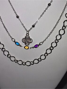 STUNNING New Silver Multilayer Clover Gem Necklace 💎✨